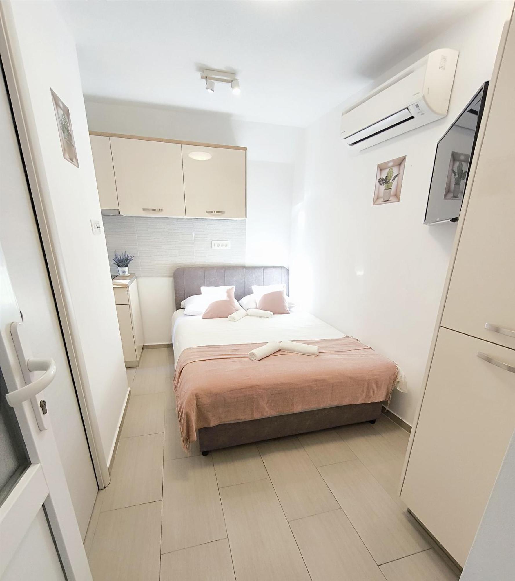 Central Apartment & Room Niko Split Ngoại thất bức ảnh